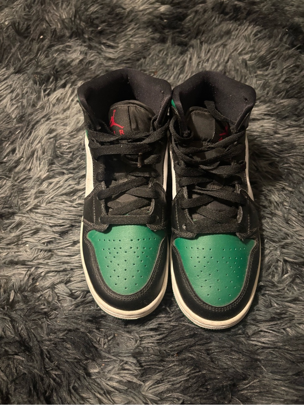 Nike Kids Black & Green High-Top Sneakers